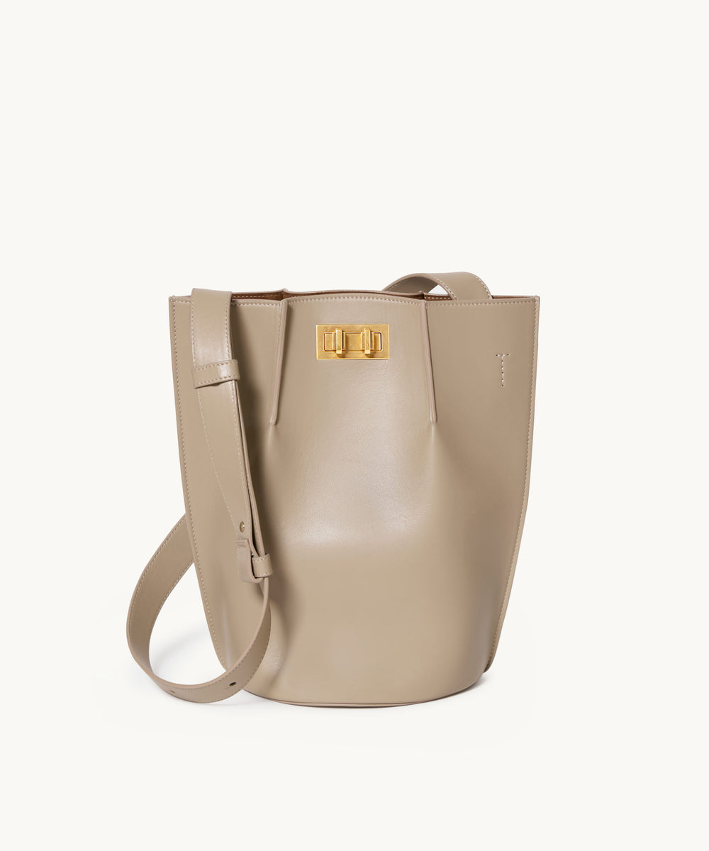 Le Duo Bucket